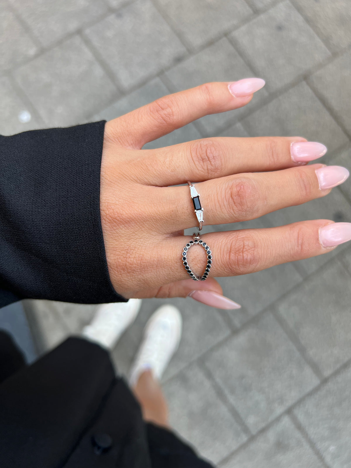 NOIR BAGUETTE RING